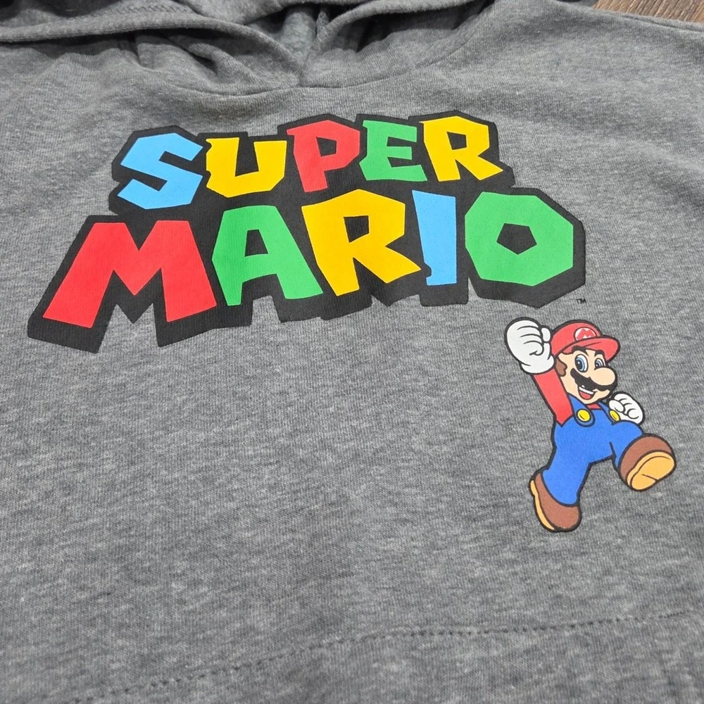 Old Navy Boys Super Mario Graphic Hoodie Gray Fleece Pullover Size M 8 Nintendo